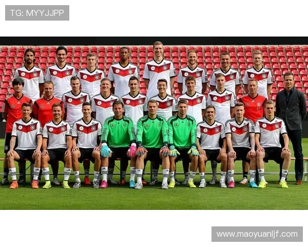 绿茵烽火再燃足球德比大战巅峰对决全景解析热血荣耀之夜风云激荡 - 副本 (2) - 副本 - 副本 - 副本